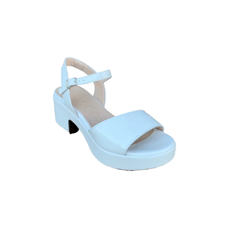 D8802 White Block Heel