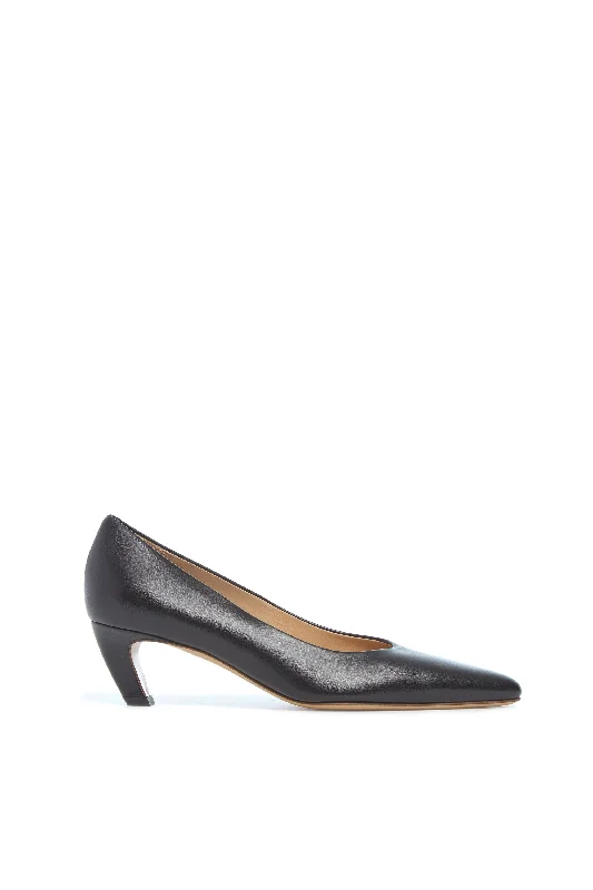 Peggy Pump in Black Nappa Leather